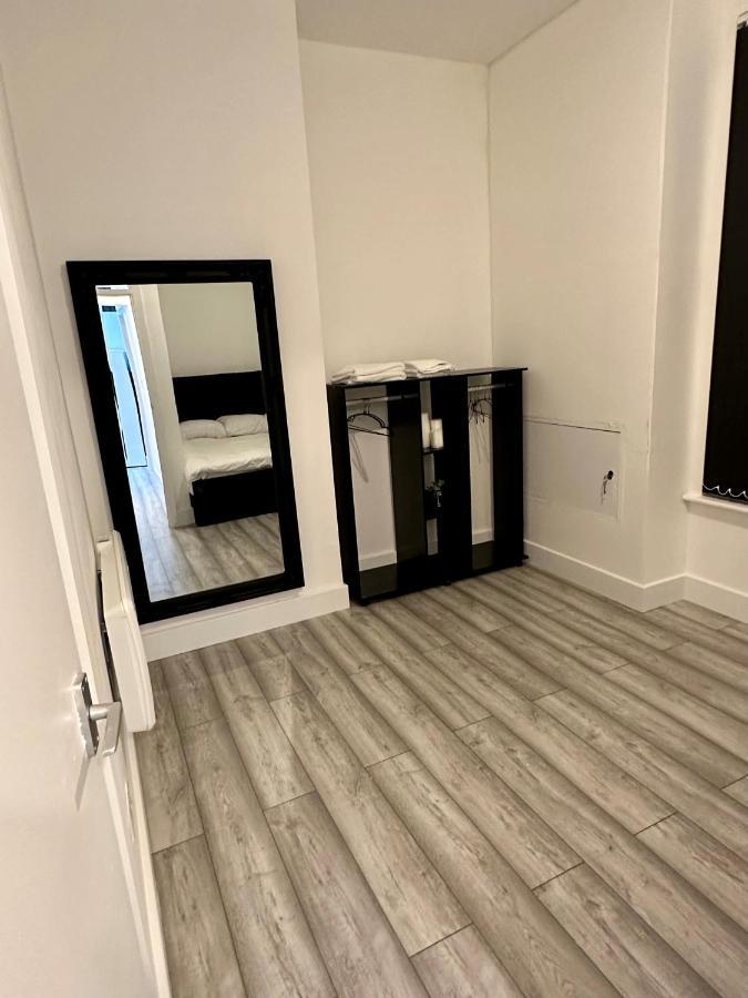 Luton Town Centre Apartment Екстер'єр фото