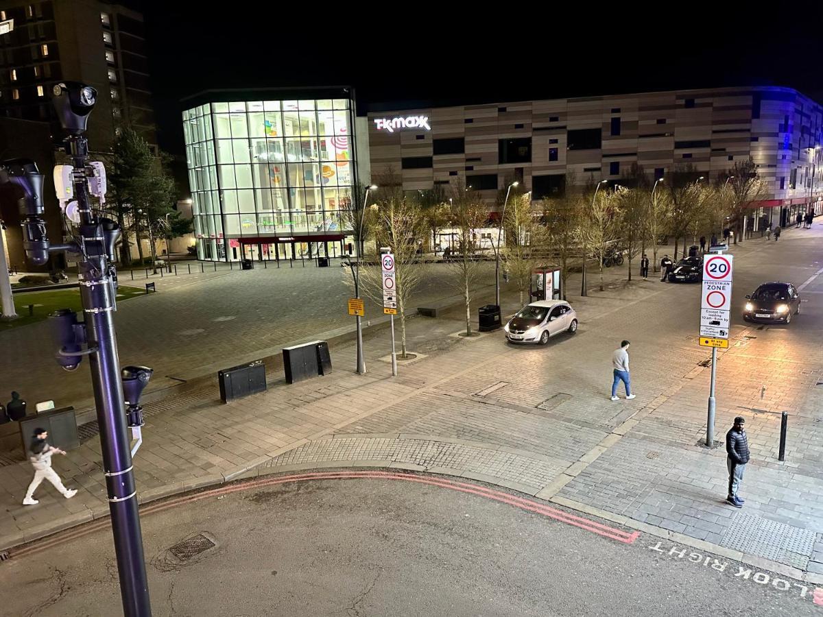 Luton Town Centre Apartment Екстер'єр фото