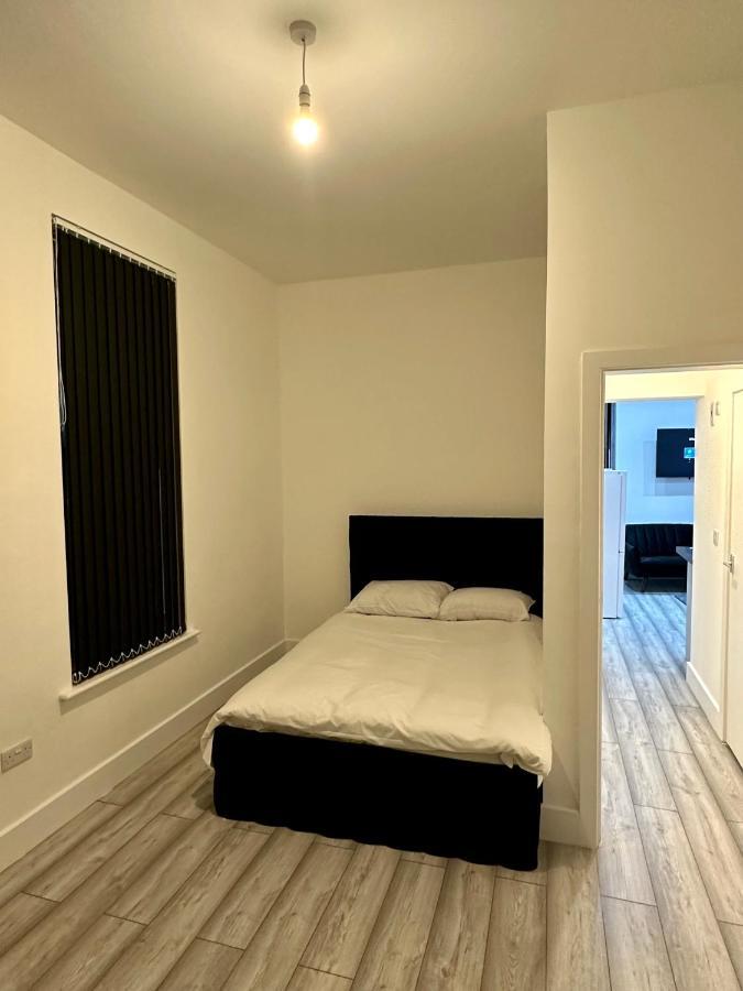 Luton Town Centre Apartment Екстер'єр фото
